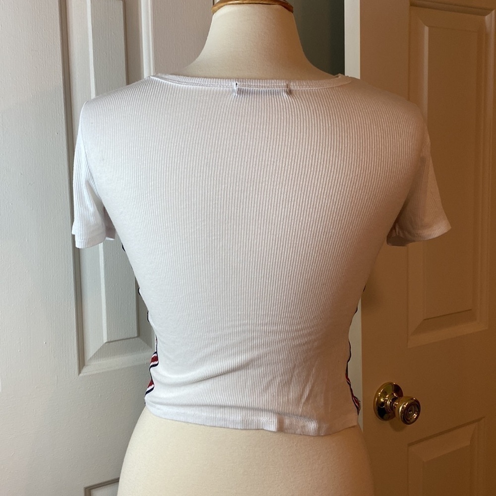 Malibu Sugar White Ribbed Short Sleeved Shirt Size Small In Like New Condition View 4